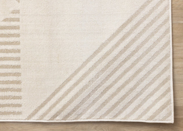 HomeRoots 5' Cream and Beige Geometric Area Rug - Modern Design for Warmth, Durability, and Style in Any Room 8' X 11' 661348