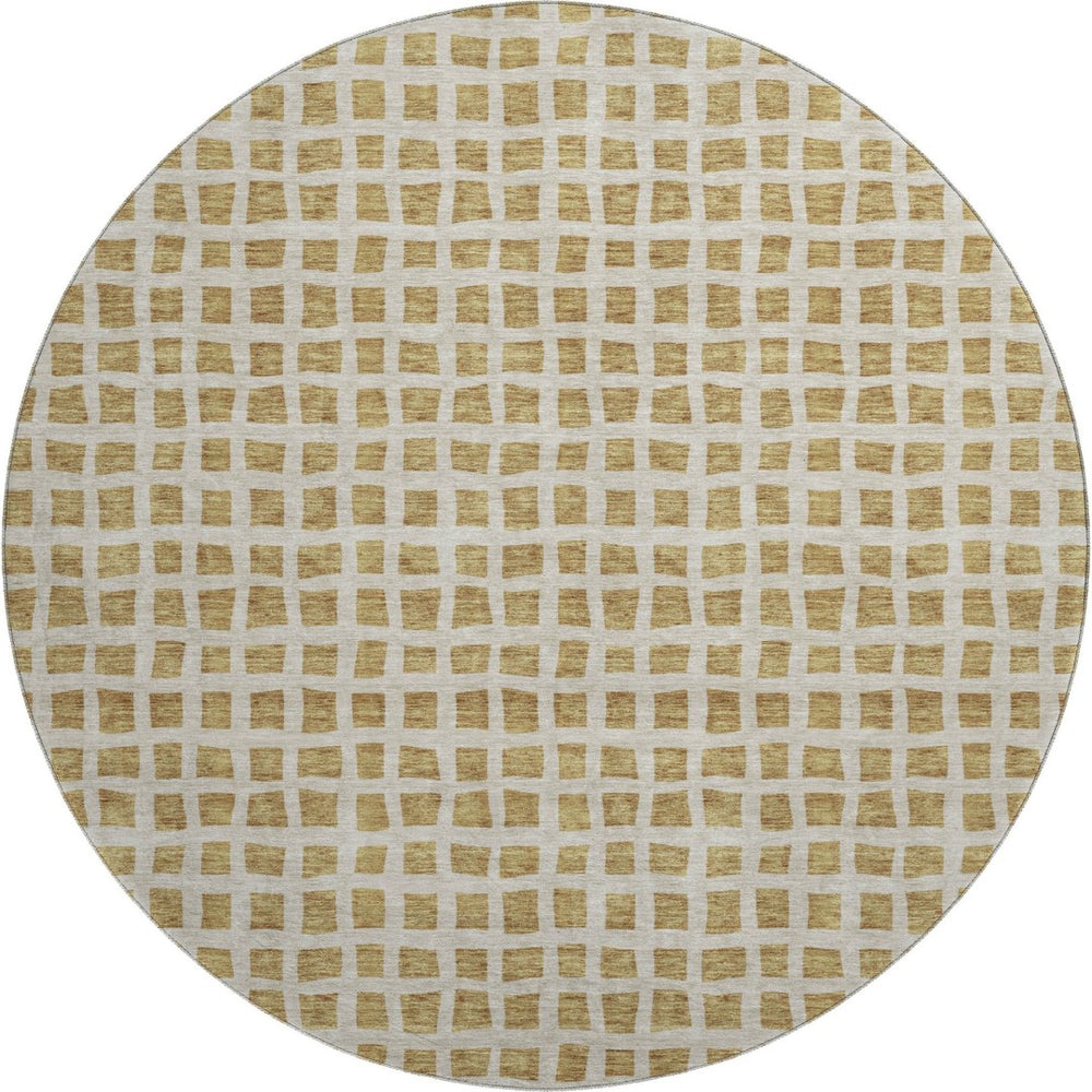HomeRoots 8' Gold And Ivory Geometric Round Rug – Washable, UV Protected, Stylish & Durable for Homes with Pets 661506