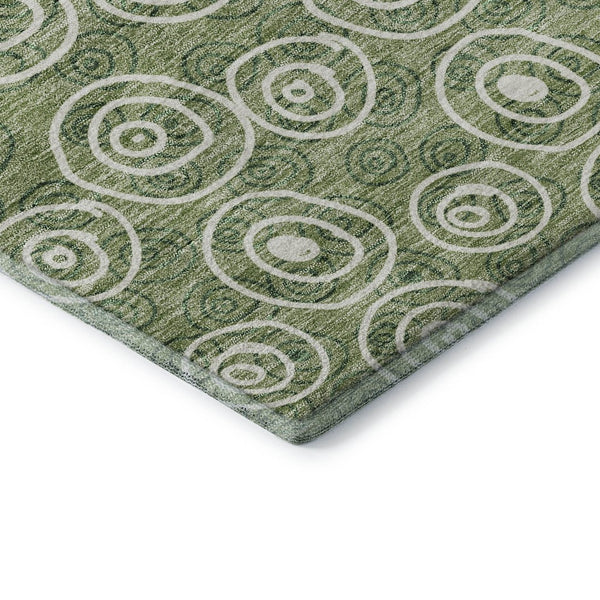 HomeRoots 8' Green & Ivory Polka Dot Washable Round Rug - Durable, UV-Protected, Ideal for Homes with Kids & Pets 661578