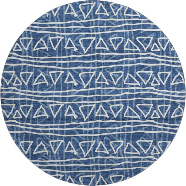 HomeRoots 8' Navy Blue & Ivory Geometric Round Rug - Washable, UV-Protected, Perfect for High-Traffic Areas! 661740