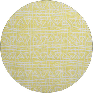 HomeRoots 8' Yellow and Ivory Geometric Round Rug - Washable, UV-Protected, Stylish for High-Traffic Areas 661776