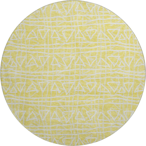 HomeRoots 8' Yellow and Ivory Geometric Round Rug - Washable, UV-Protected, Stylish for High-Traffic Areas 661776
