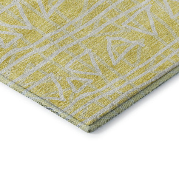 HomeRoots 8' X 10' Vibrant Yellow & Ivory Geometric Area Rug - Washable, UV-Resistant, Perfect for Homes! 661777