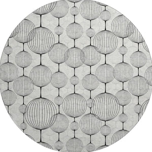 HomeRoots 8' Graphite & Silver Geometric Round Rug - Washable, UV Protected, Stain Resistant for High-Traffic Areas 661896