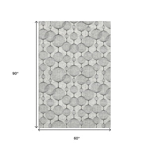 HomeRoots 5' X 8' Washable White & Gray Geometric Area Rug with UV Protection for Stylish, Easy Living Spaces 661907