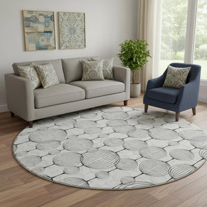 HomeRoots 8' White and Gray Geometric Round Rug - Washable, UV Protected, Stain Resistant for Modern Homes! 661908