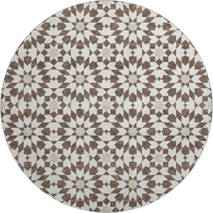 HomeRoots 8' Brown and Ivory Geometric Washable Round Rug – Durable, Stain-Resistant, UV Protected for All Spaces 661992