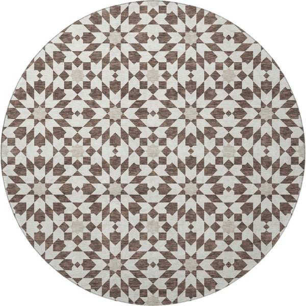HomeRoots 8' Brown and Ivory Geometric Washable Round Rug – Durable, Stain-Resistant, UV Protected for All Spaces 661992