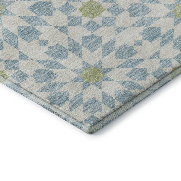 HomeRoots 8' Sky Blue Ivory & Green Geometric Round Rug - Washable, UV Protected, Perfect for Busy Spaces! 662064