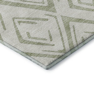 HomeRoots 8' Artichoke Green & Ivory Diamond Round Rug - Washable, UV Protected, Durable & Soft for Any Room 662184