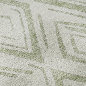 HomeRoots 8' Artichoke Green & Ivory Diamond Round Rug - Washable, UV Protected, Durable & Soft for Any Room 662184