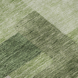 HomeRoots 8' Green and Ivory Abstract Geometric Washable Round Rug with UV Protection for Stylish Spaces 662438