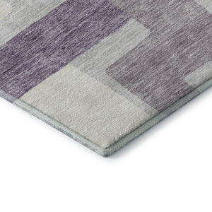 HomeRoots 8' Lavender and Ivory Abstract Round Rug - Washable, UV-Protected, Durable Design for Modern Homes 662444