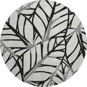 HomeRoots 8' Black And Beige Floral Washable Round Rug – Durable, UV-Resistant, Ideal for High-Traffic Areas! 662480