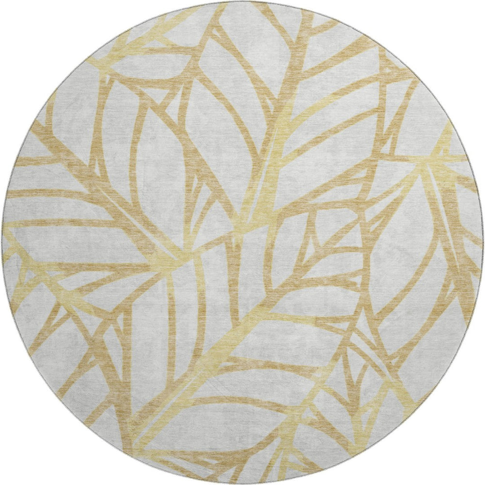 HomeRoots 8' Gold and Beige Floral Washable Round Rug – Durable, UV Protected, Perfect for High-Traffic Areas! 662492