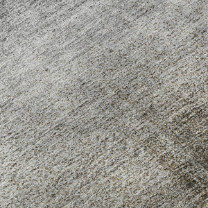 HomeRoots 8' Silver Beige & Gray Abstract Washable Round Rug - UV Protected, Easy-Care, Perfect for Homes 662588