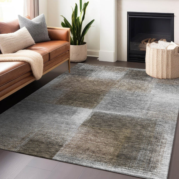 HomeRoots 9' X 12' Abstract Washable Area Rug in Silver Beige & Gray - UV Protected, Stain Resistant, Durable Design 662590
