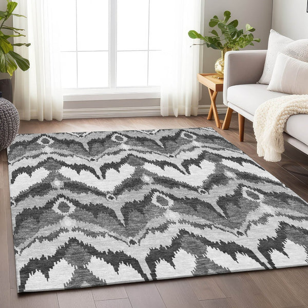 HomeRoots 5' X 8' Gray and Silver Ikat Area Rug – Stylish, Washable, UV-Protected, Perfect for Homes with Kids! 662641