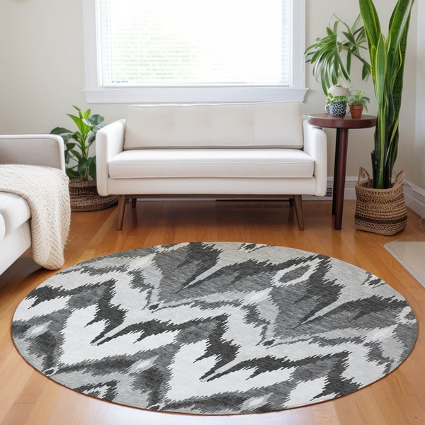 HomeRoots 8' Gray and Silver Ikat Washable Round Rug - Durable, Stylish, UV-Protected for High-Traffic Spaces 662642