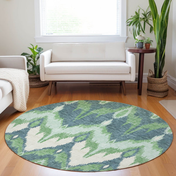 HomeRoots 8' Green And Ivory Ikat Round Rug - Washable, Stain Resistant, UV Protected for Modern Living Spaces 662648