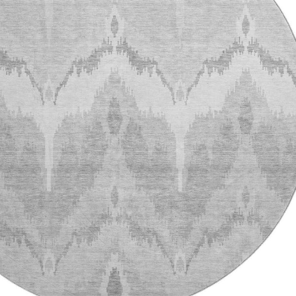 HomeRoots 8' Silver and Gray Ikat Washable Round Rug – Durable, Stain-Resistant with UV Protection for Homes 662672