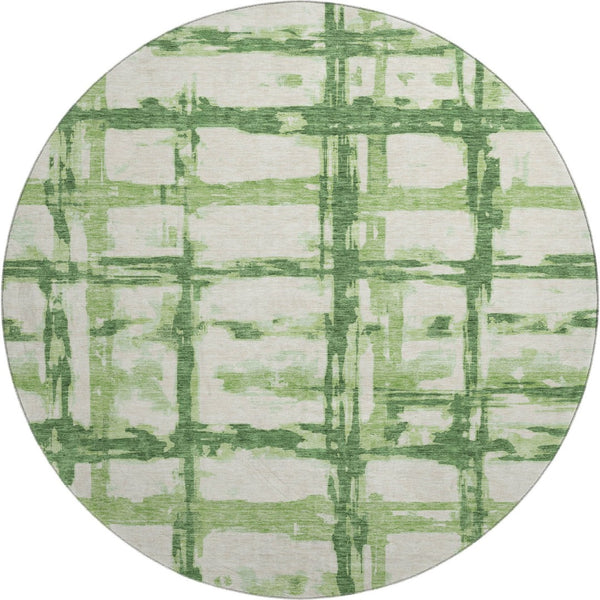 HomeRoots 8' Striped Green and Ivory Washable Round Rug with UV Protection - Stylish, Durable, and Easy Care! 662780