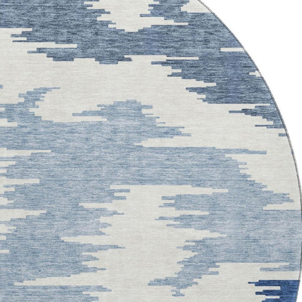 HomeRoots 8' Navy Blue and Ivory Abstract Round Rug - Washable, UV Protected, Durable for Modern Spaces 662864
