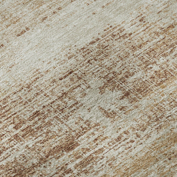 HomeRoots 8' Copper and Beige Abstract Round Rug - Washable, UV-Protected, Perfect for Modern Living Spaces! 662918