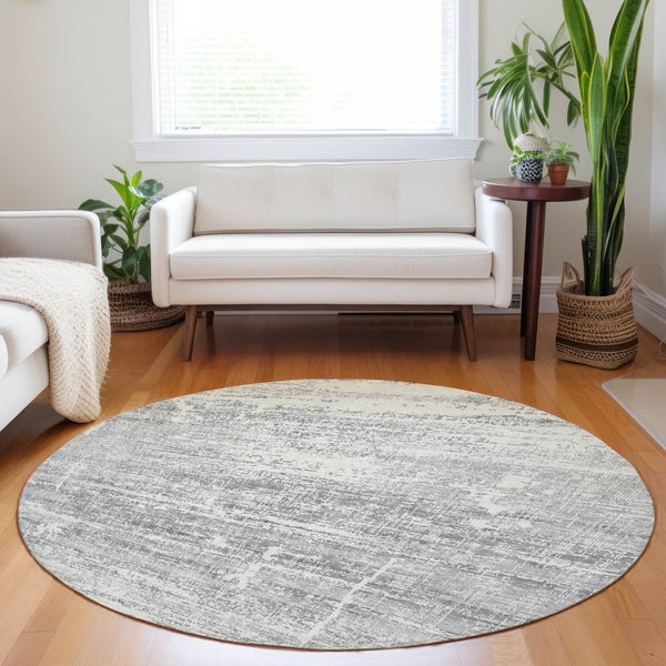 HomeRoots 8' Silver and Gray Washable Round Area Rug - Modern Abstract Design with UV Protection & Stain Resistance 662948
