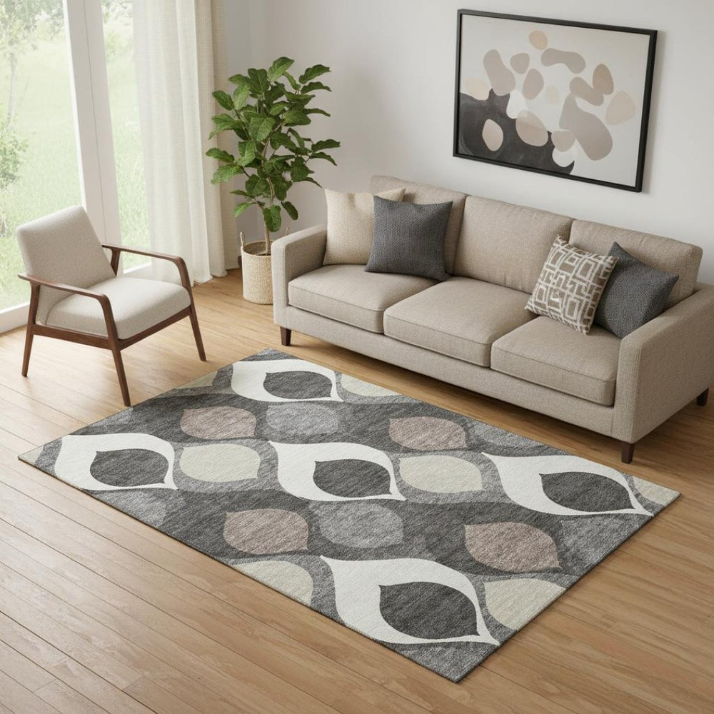 HomeRoots 5' X 8' Gray Ivory Beige Ogee Area Rug - Washable, Stain Resistant, UV Protected for Everyday Use 663061