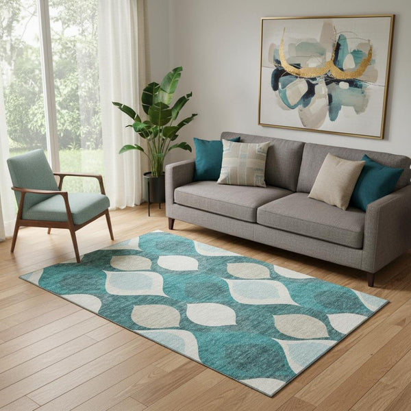 HomeRoots 5' Ogee Area Rug in Teal & Ivory – Washable, UV Protected, Durable, Ideal for Homes with Pets & Kids 663097
