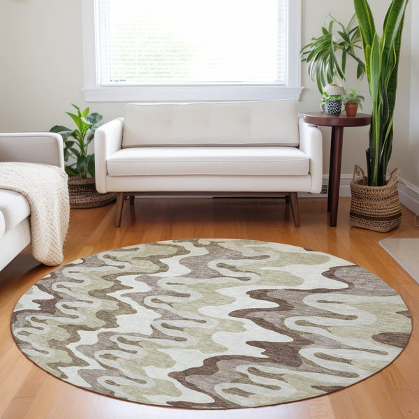 HomeRoots 8' Abstract Washable Round Area Rug in Beige, Ivory & Taupe - Durable, UV-Protected & Pet-Friendly! 663116