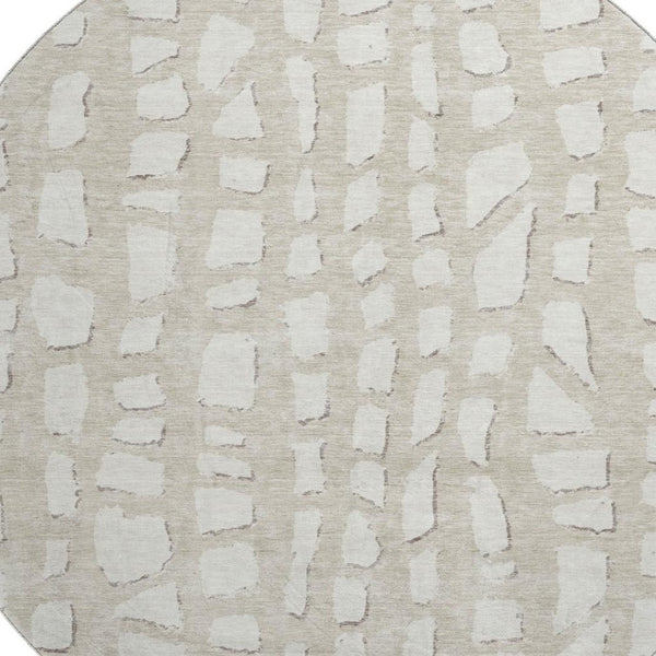 HomeRoots 8' Beige and Ivory Cobblestone Round Rug – Washable, UV Protected, Perfect for High-Traffic Spaces! 663338