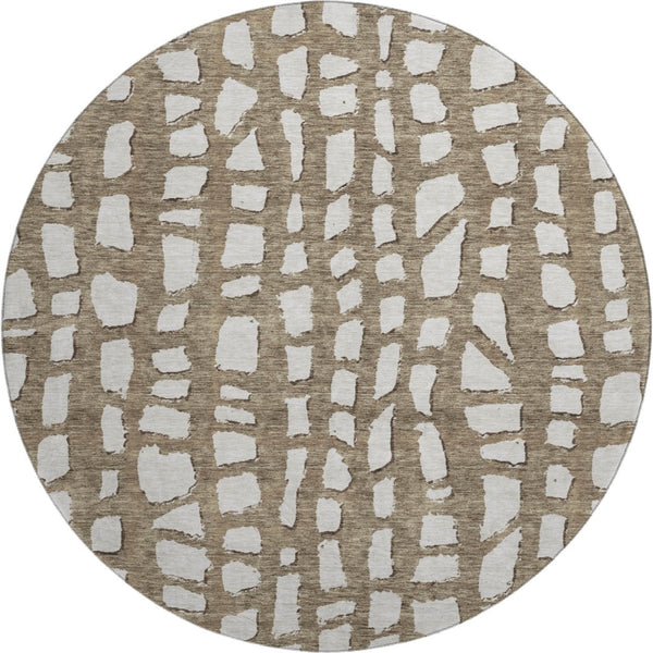 HomeRoots 8' Brown and Ivory Cobblestone Round Rug - Washable, Stain Resistant, UV Protected for Busy Homes 663350