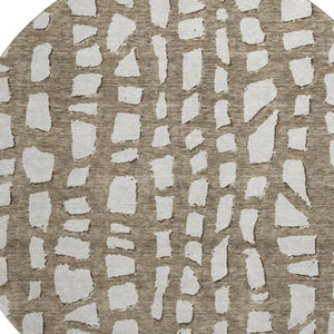 HomeRoots 8' Brown and Ivory Cobblestone Round Rug - Washable, Stain Resistant, UV Protected for Busy Homes 663350