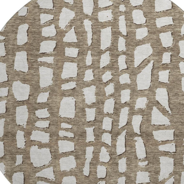 HomeRoots 8' Brown and Ivory Cobblestone Round Rug - Washable, Stain Resistant, UV Protected for Busy Homes 663350