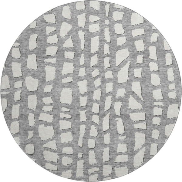 HomeRoots 8' Gray and Ivory Cobblestone Washable Round Rug - UV Protected, Stain-Resistant, Ideal for High-Traffic Areas 663356