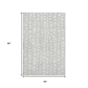 HomeRoots 5' X 8' Stylish Silver & Ivory Cobblestone Washable Area Rug with UV Protection for Modern Homes 663385