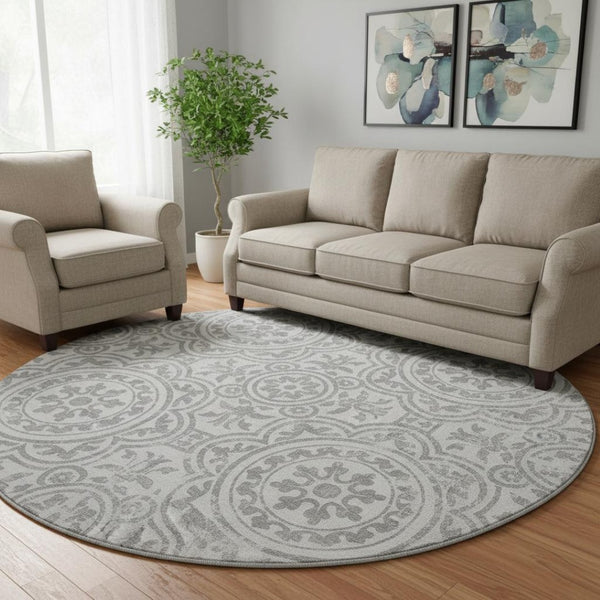 HomeRoots 8' Silver and Gray Medallion Round Rug - Stylish, Washable, UV-Protected for Homes with Kids & Pets 663710