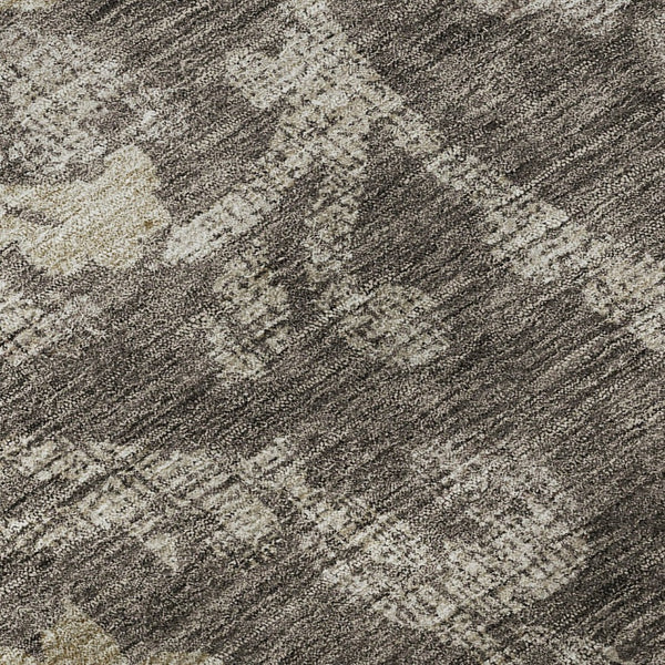 HomeRoots 8' Elegant Floral Washable Round Rug in Brown, Beige & Taupe with UV Protection for All Spaces 663957