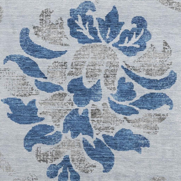 HomeRoots 8' Sky Blue Gray Silver Floral Washable Round Rug - Durable, Stain-Resistant, UV Protected Design 663999