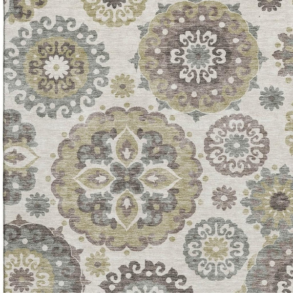 HomeRoots 5' X 8' Beige Gray Brown Medallion Area Rug – Washable, UV Protected, Soft & Stain Resistant Design 664016
