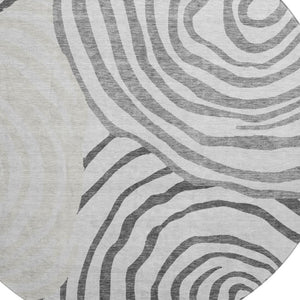 HomeRoots 8' Gray Silver and Beige Abstract Round Rug - Washable, UV-Protected, Soft for High Traffic Areas 664197