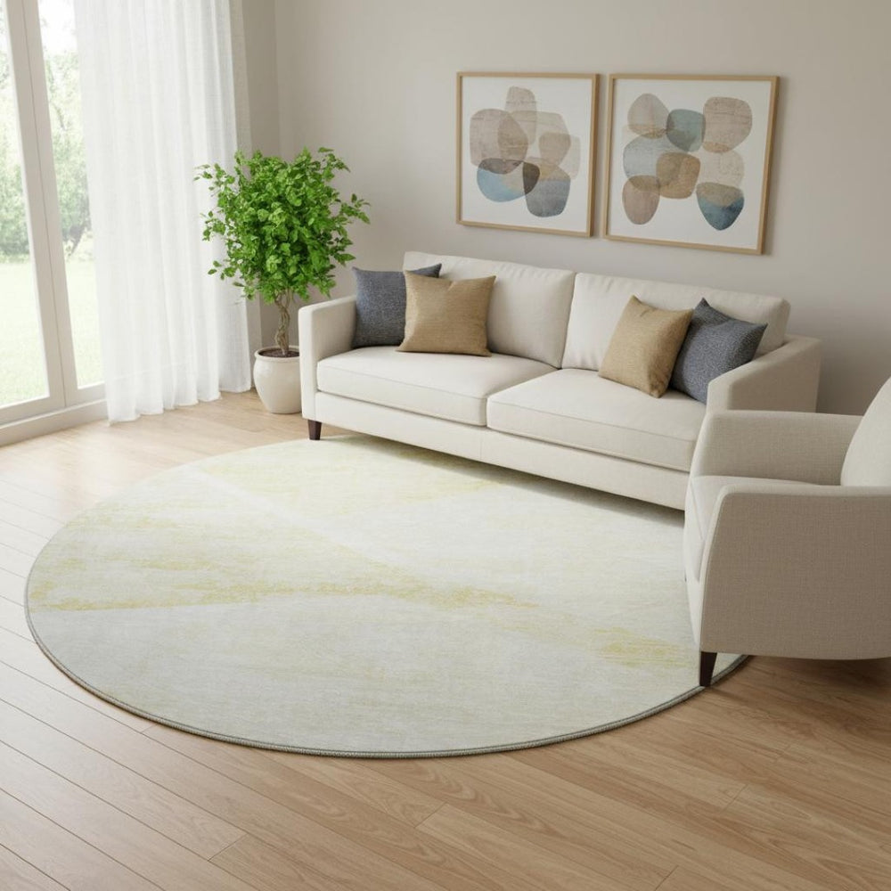 HomeRoots 8' Gold and Ivory Geometric Round Rug – Stylish, Washable, UV-Protected for Indoor & Outdoor Spaces 664567
