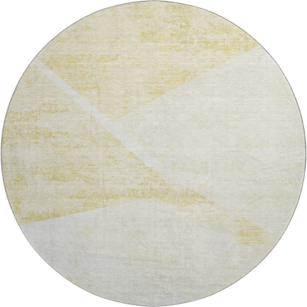 HomeRoots 8' Gold and Ivory Geometric Round Rug – Stylish, Washable, UV-Protected for Indoor & Outdoor Spaces 664567
