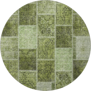 HomeRoots 8' Olive Green and Gray Patchwork Round Rug - Stylish, Durable, Washable with UV Protection for Home 664669
