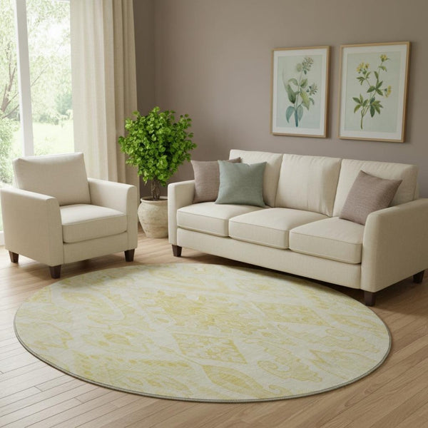 HomeRoots 8' Gold and Ivory Moroccan Round Rug - Washable, UV Protected, Stain Resistant for Busy Homes! 664807