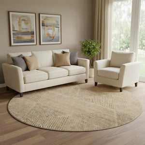 HomeRoots 8' Copper and Brown Geometric Round Rug - Washable, UV-Protected, Stylish for High-Traffic Spaces 664855