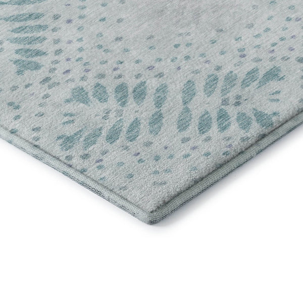 HomeRoots 8' Teal And Ivory Floral Round Rug - Durable, Washable, UV Protected, Ideal for Homes with Kids & Pets 664933