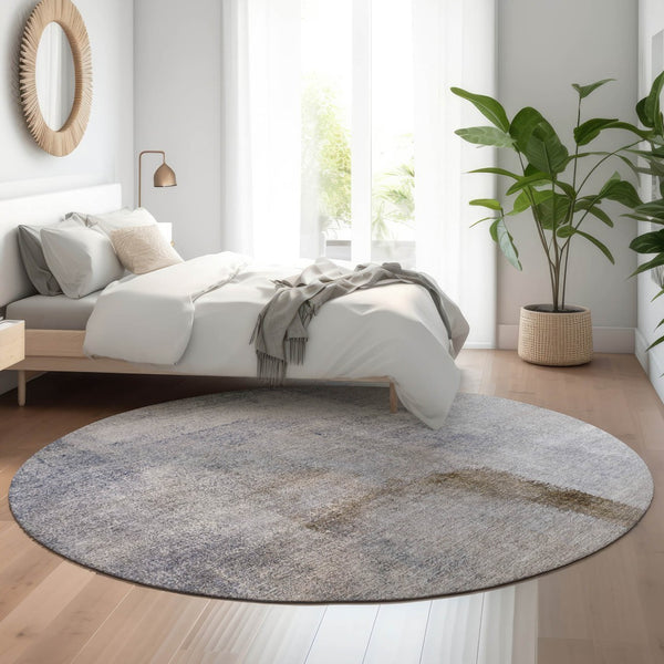 HomeRoots 8' Blue Ombre Round Rug - Soft, Stain-Resistant, UV-Protected Design for Family & Pet Spaces 665233